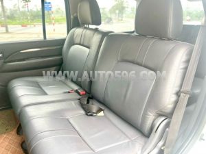 Xe Ford Everest 2.5L 4x2 AT 2015