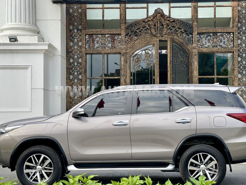 Toyota Fortuner 2.8V 4x4 AT 2019