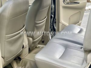 Xe Toyota Innova 2.0E 2015