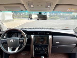 Xe Toyota Fortuner 2.4G 4x2 AT 2018