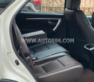 Xe Toyota Fortuner 2.7V 4x2 AT 2018