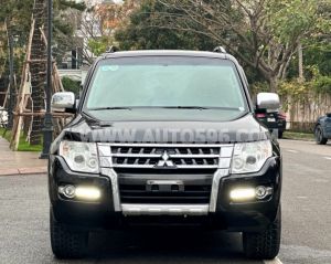 Xe Mitsubishi Pajero 3.0 4x4 AT 2016