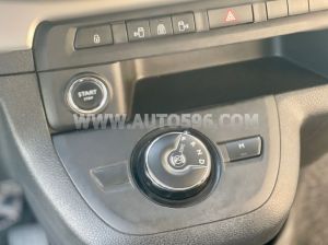 Xe Peugeot Traveller Luxury 2019