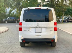 Xe Peugeot Traveller Luxury 2019
