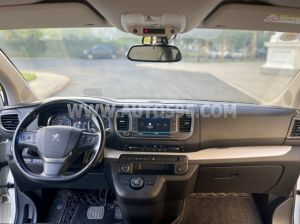 Xe Peugeot Traveller Luxury 2019