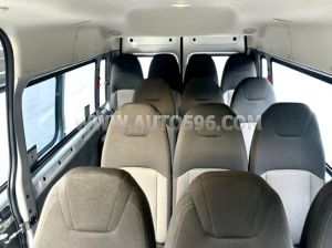 Xe Ford Transit Tiêu chuẩn 2023