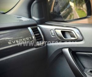 Xe Ford Everest Titanium 2.0L 4x4 AT 2020