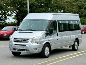 Xe Ford Transit SVP 2020