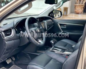 Xe Toyota Fortuner 2.4G 4x2 AT 2021