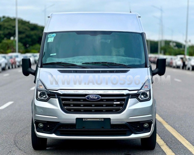 Ford Transit Tiêu chuẩn 2023