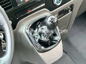 Xe Ford Transit Tiêu chuẩn 2023