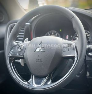 Xe Mitsubishi Outlander 2.0 CVT 2021