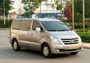 Xe Hyundai Grand Starex 2.5 MT 2015