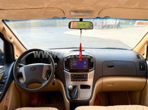 Xe Hyundai Grand Starex 2.5 MT 2015