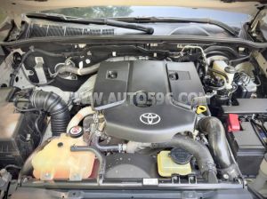 Xe Toyota Hilux 2.4L 4x2 AT 2020