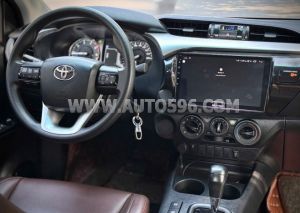 Xe Toyota Hilux 2.4L 4x2 AT 2020