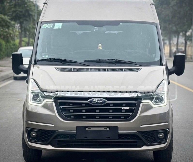Ford Transit Tiêu chuẩn 2022