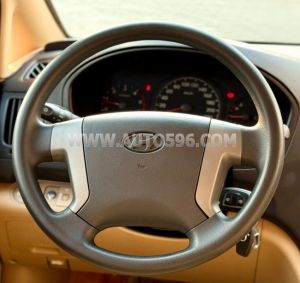 Xe Hyundai Grand Starex 2.5 MT 2015