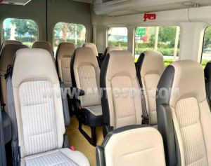 Xe Ford Transit Premium 2024