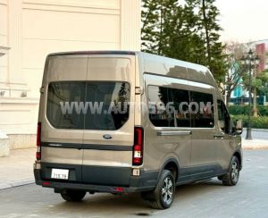 Xe Ford Transit Premium 2024