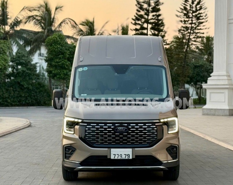 Ford Transit Premium 2024