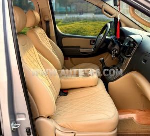 Xe Hyundai Grand Starex 2.5 MT 2015