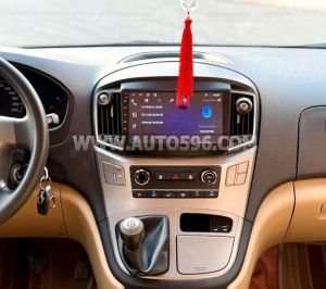 Xe Hyundai Grand Starex 2.5 MT 2015