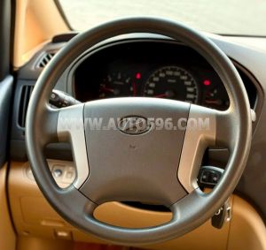 Xe Hyundai Grand Starex 2.5 MT 2015