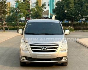 Xe Hyundai Grand Starex 2.5 MT 2015