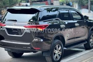 Xe Toyota Fortuner 2.7V 4x2 AT 2017