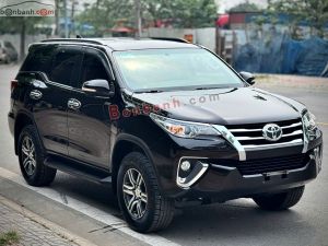 Xe Toyota Fortuner 2.7V 4x2 AT 2017