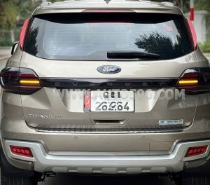 Xe Ford Everest Titanium 2.0L 4x2 AT 2021