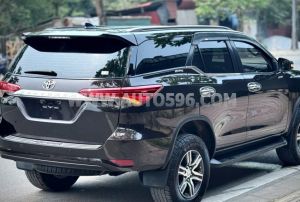 Xe Toyota Fortuner 2.7V 4x2 AT 2017