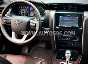 Xe Toyota Fortuner 2.7V 4x2 AT 2017