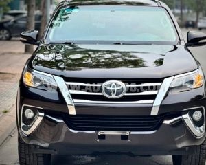 Xe Toyota Fortuner 2.7V 4x2 AT 2017