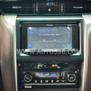 Xe Toyota Fortuner 2.7V 4x2 AT 2017