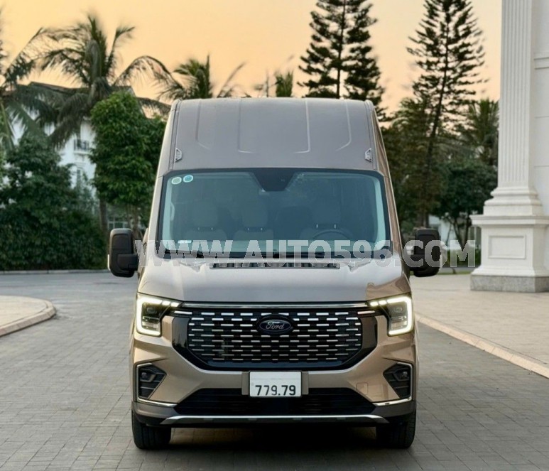 Ford Transit Premium 2024