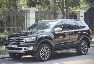 Xe Ford Everest Titanium 2.0L 4x4 AT 2019