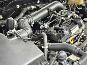 Xe Toyota Fortuner 2.7V 4x2 AT 2017