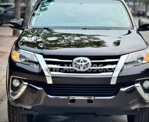 Xe Toyota Fortuner 2.7V 4x2 AT 2017