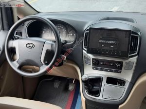Xe Hyundai Grand Starex 2.5 MT 2017