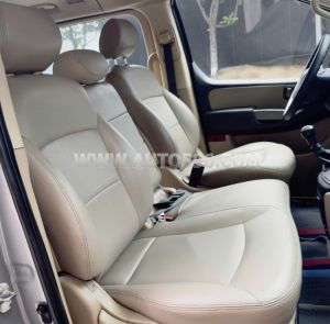 Xe Hyundai Grand Starex 2.5 MT 2017
