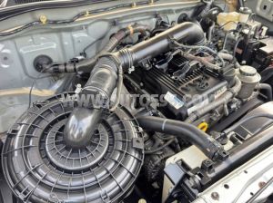 Xe Toyota Fortuner 2.7V 4X2 AT 2016