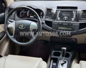 Xe Toyota Fortuner 2.7V 4x2 AT 2015