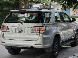 Xe Toyota Fortuner 2.7V 4x2 AT 2015