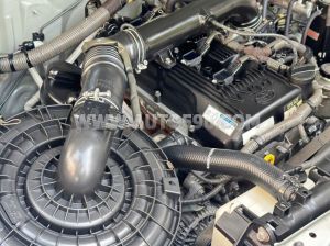Xe Toyota Fortuner 2.7V 4x2 AT 2015